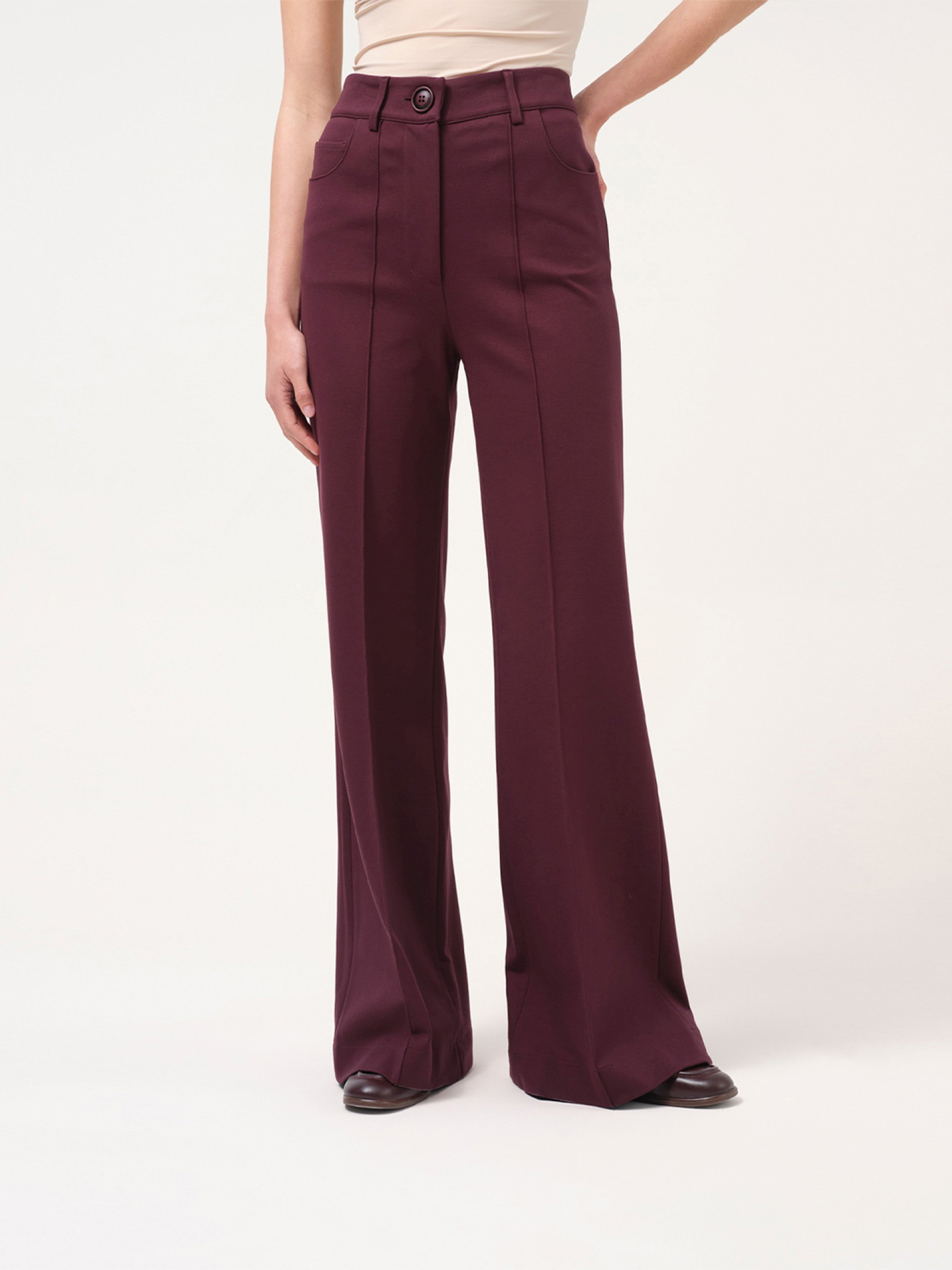 Knit trousers with pockets