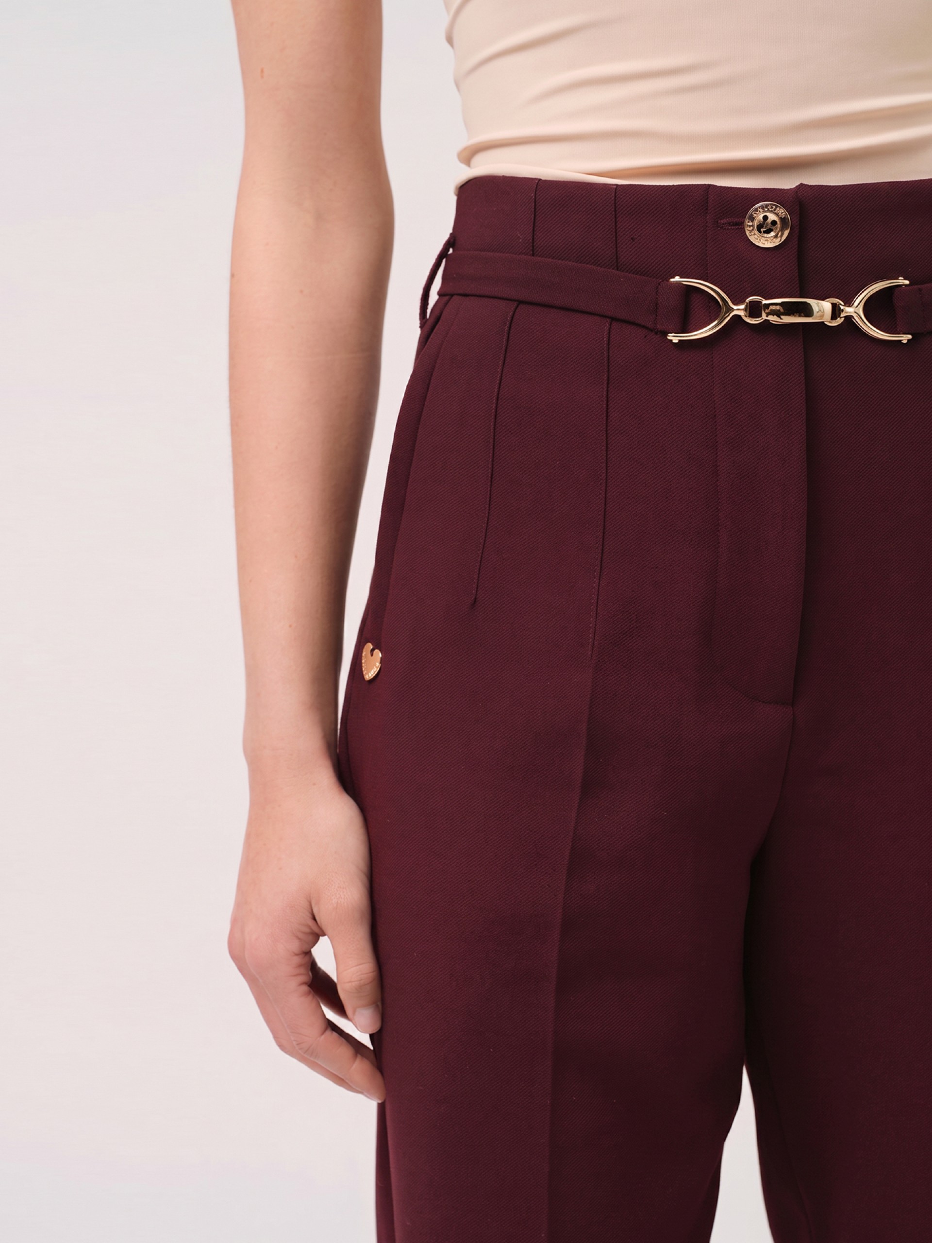 Classic trousers with decorative belt