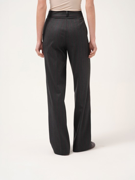 Calça de riscas bordeaux