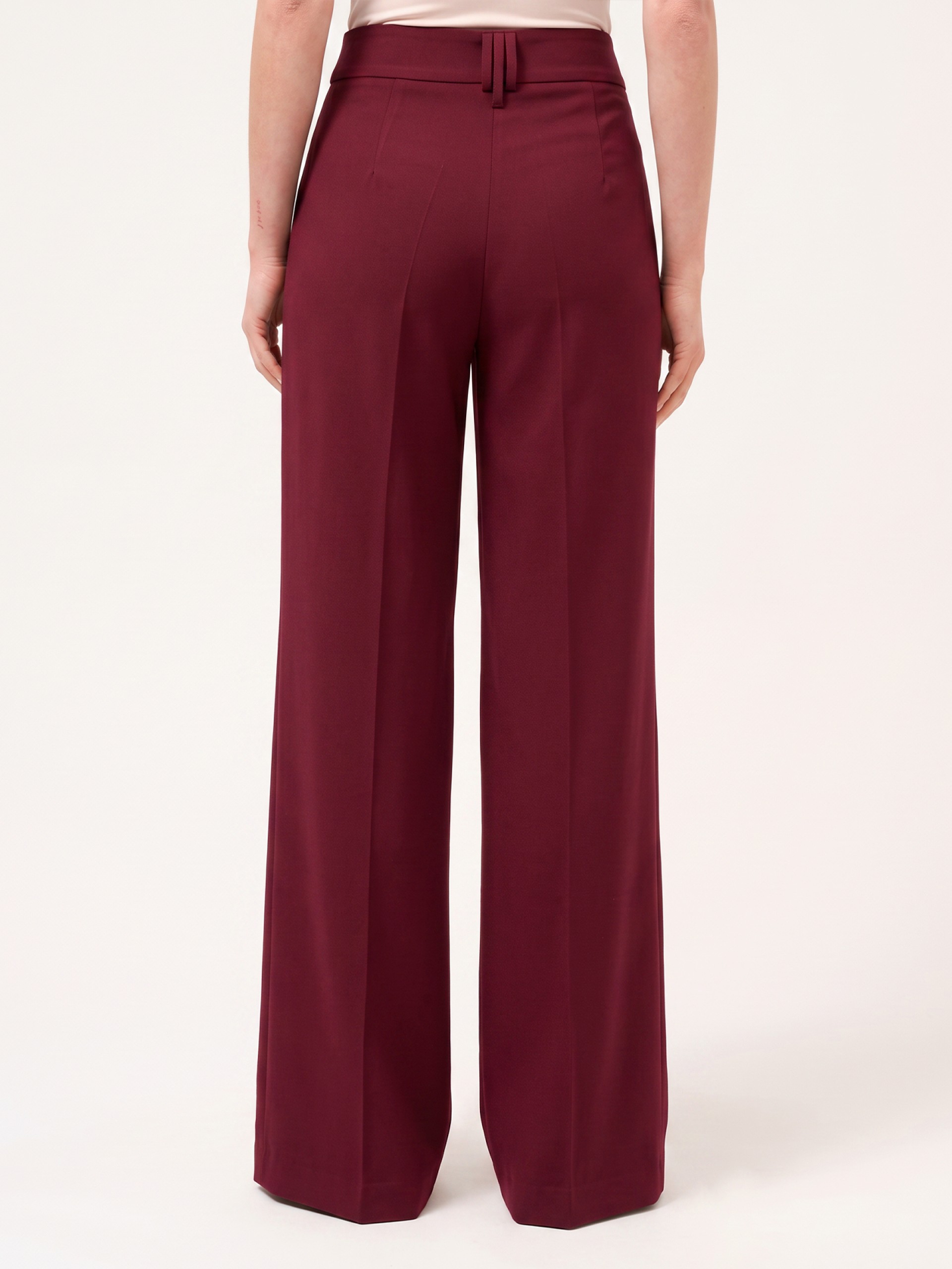 Wide-leg trousers