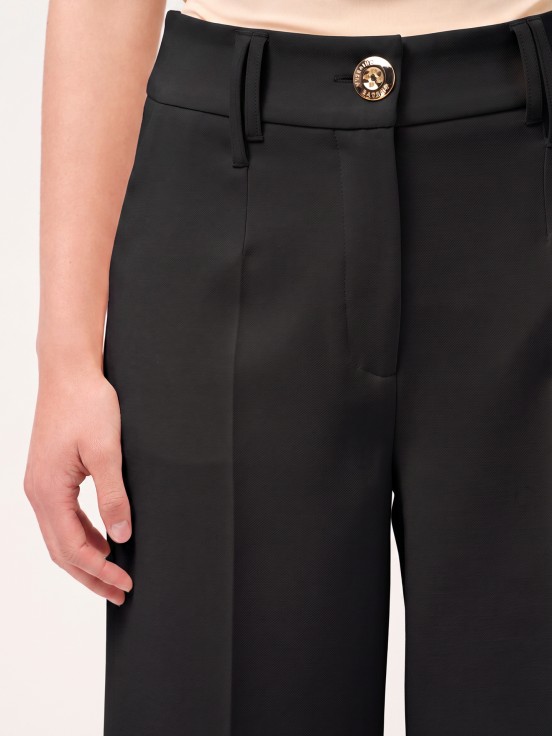Wide-leg trousers