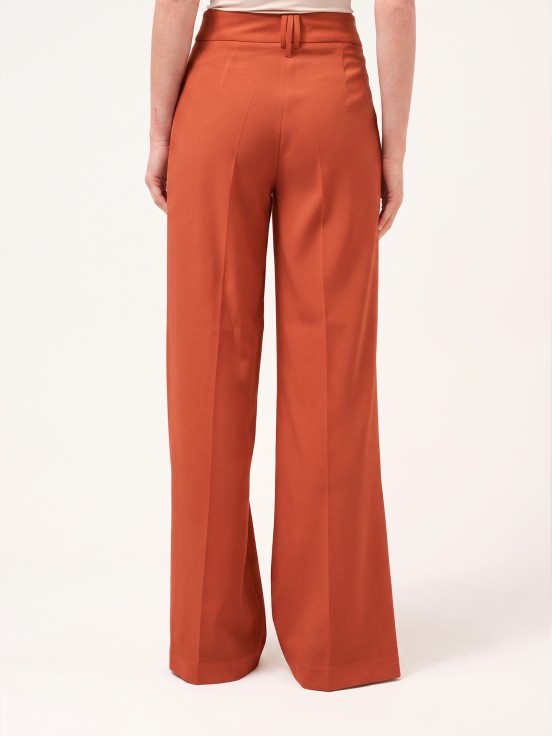 Wide-leg trousers
