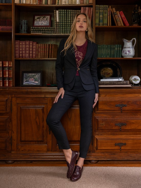 Slim-fit trousers with flaps