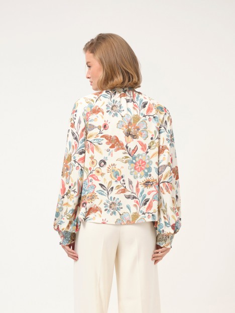 Blusa de gola alta