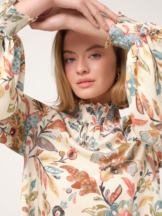 Blusa de gola alta