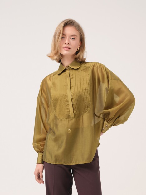 Blusa com nervuras