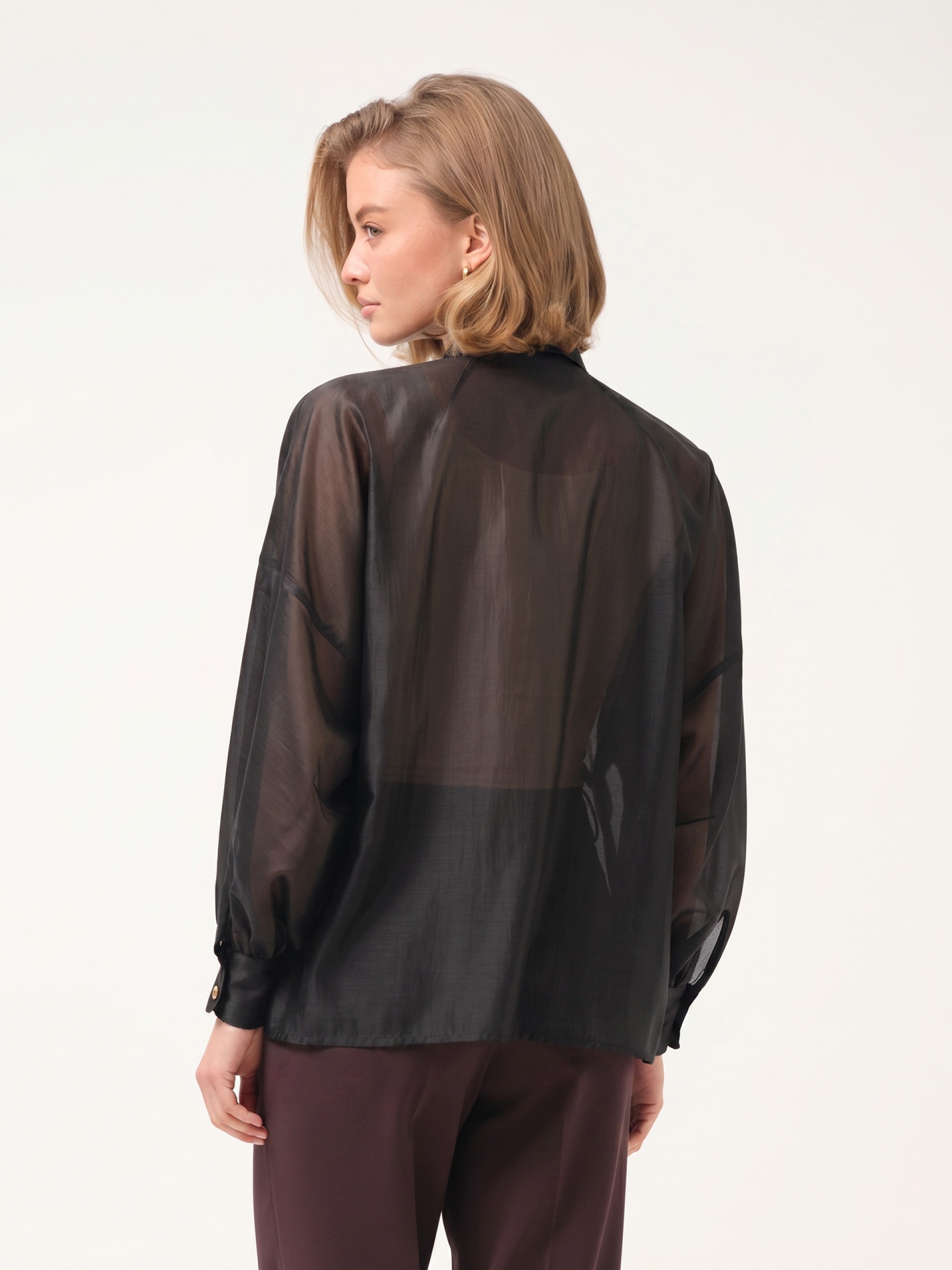 Blusa com nervuras
