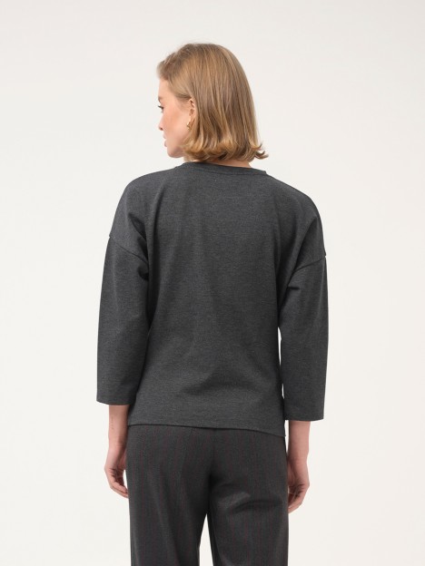 Camisola com n� na frente