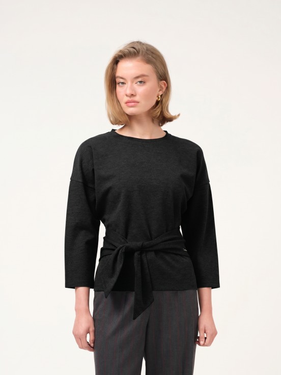 Camisola com n� na frente