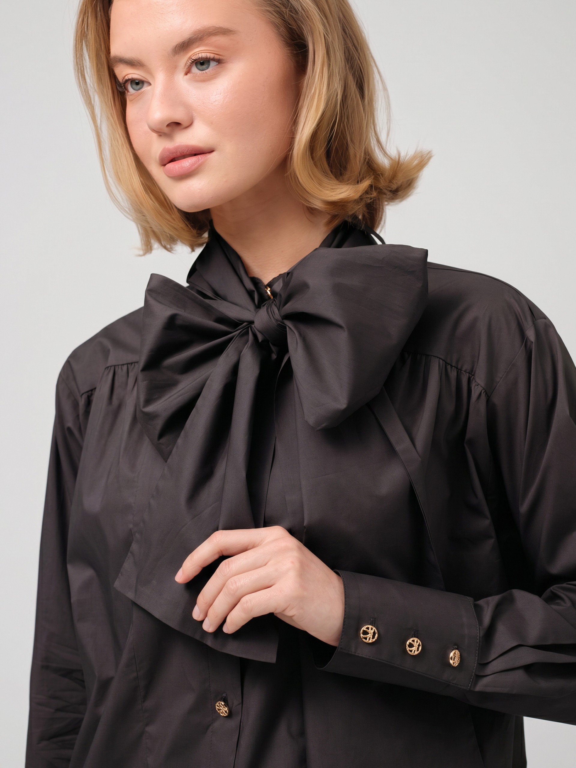 Shirt with bow