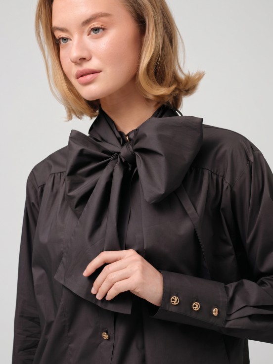Shirt with bow
