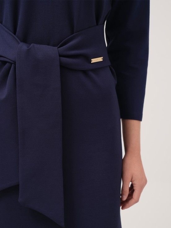 Midi knit dress with knot