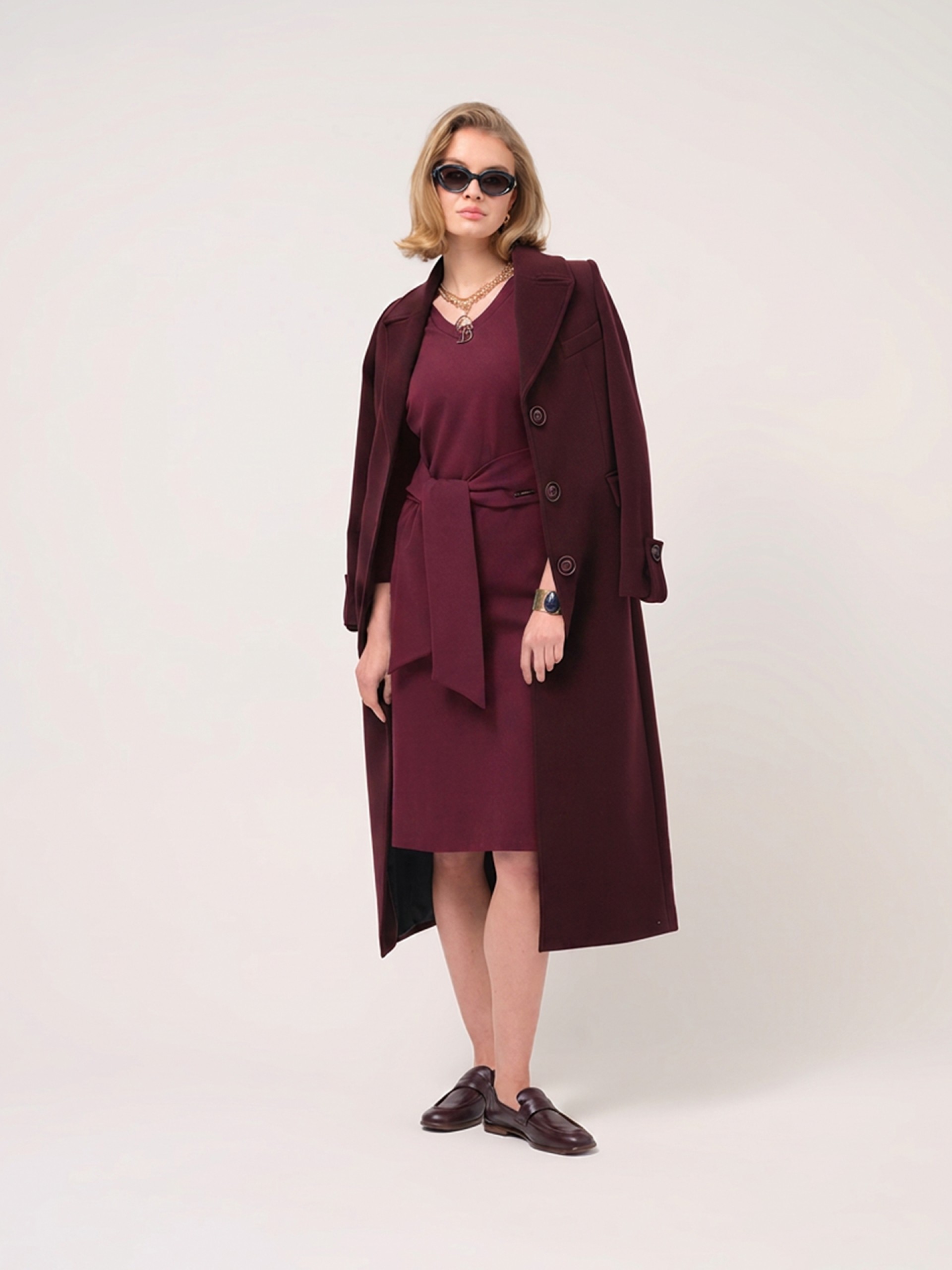 Midi knit dress with knot