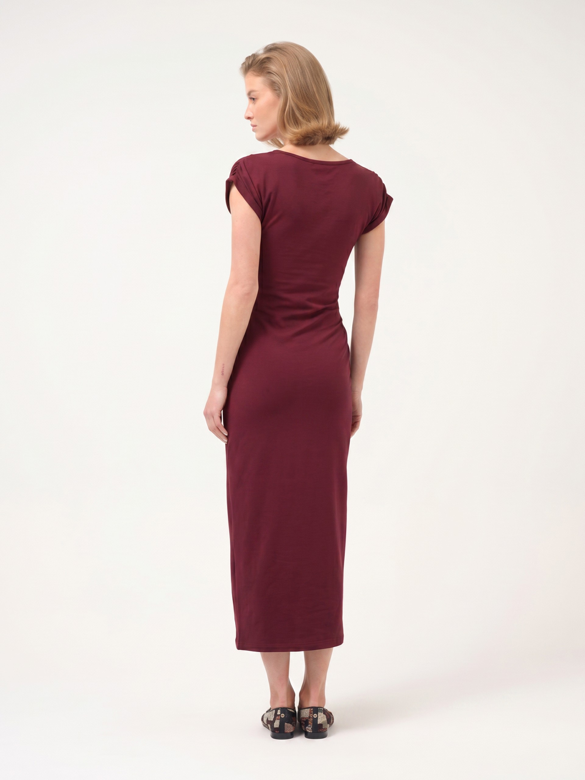 Vestido comprido de malha cruzado