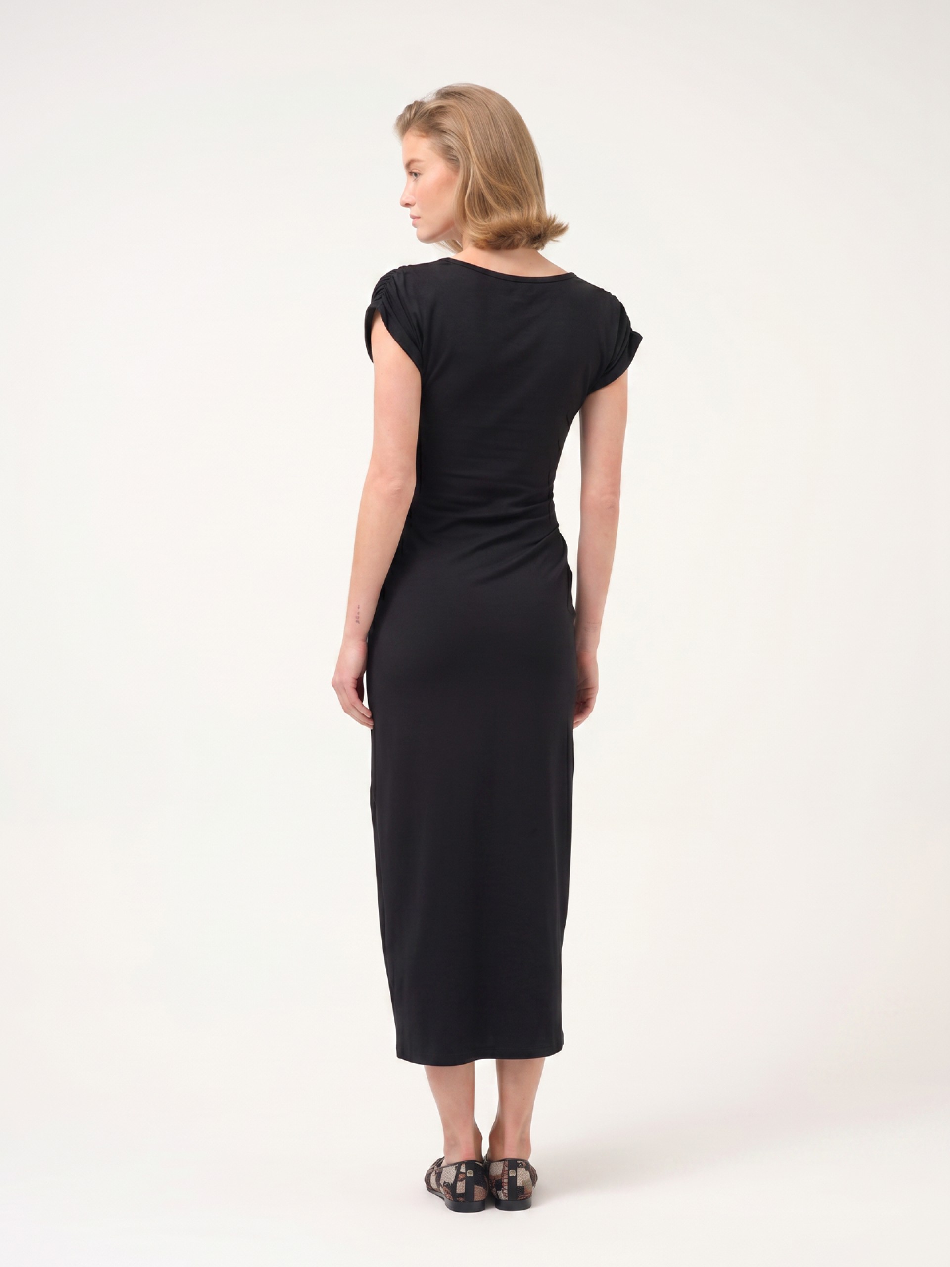 Vestido comprido de malha cruzado
