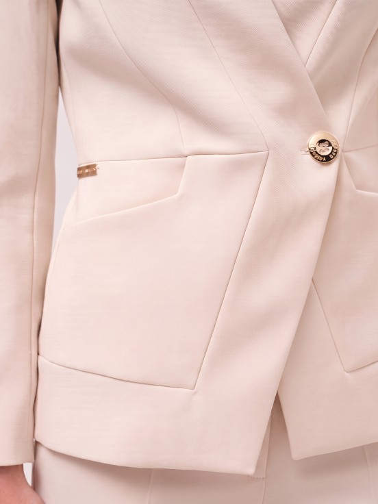 Blazer with pockets