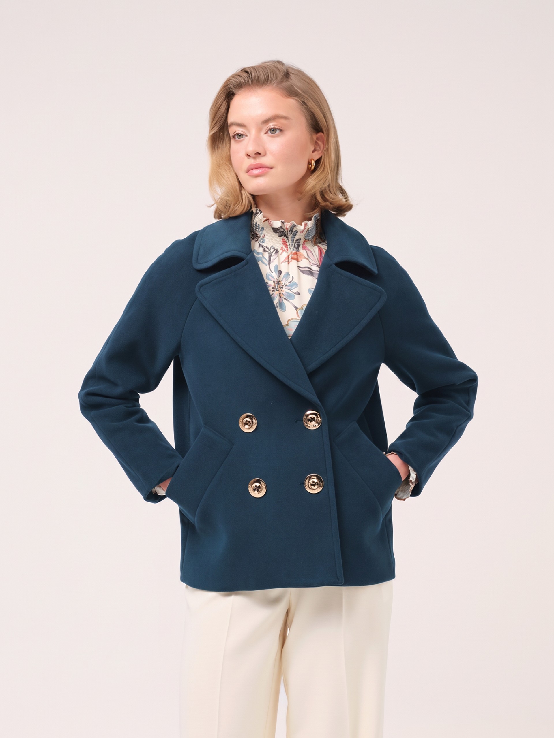 Woven short coat