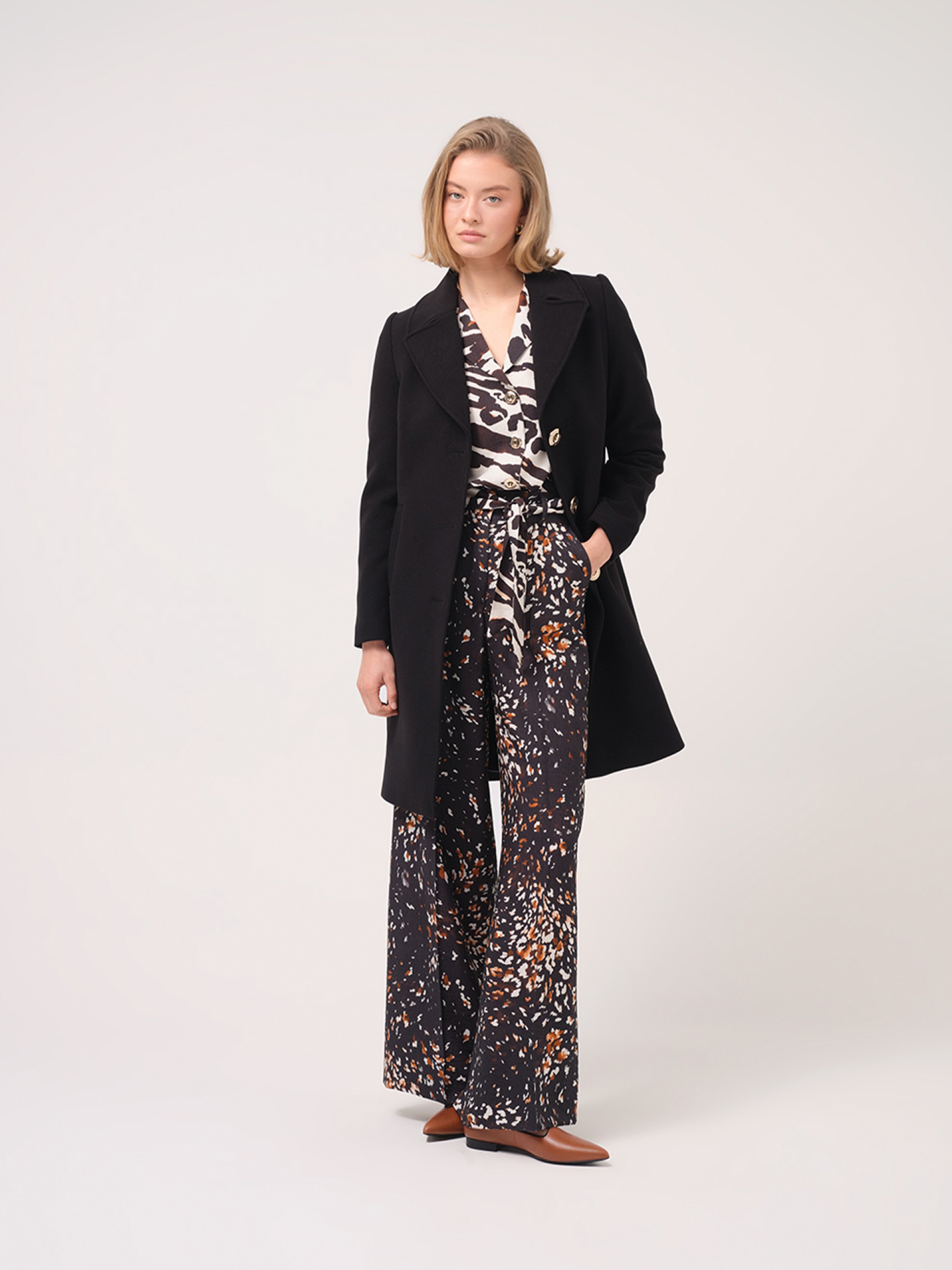 Fitted midi coat