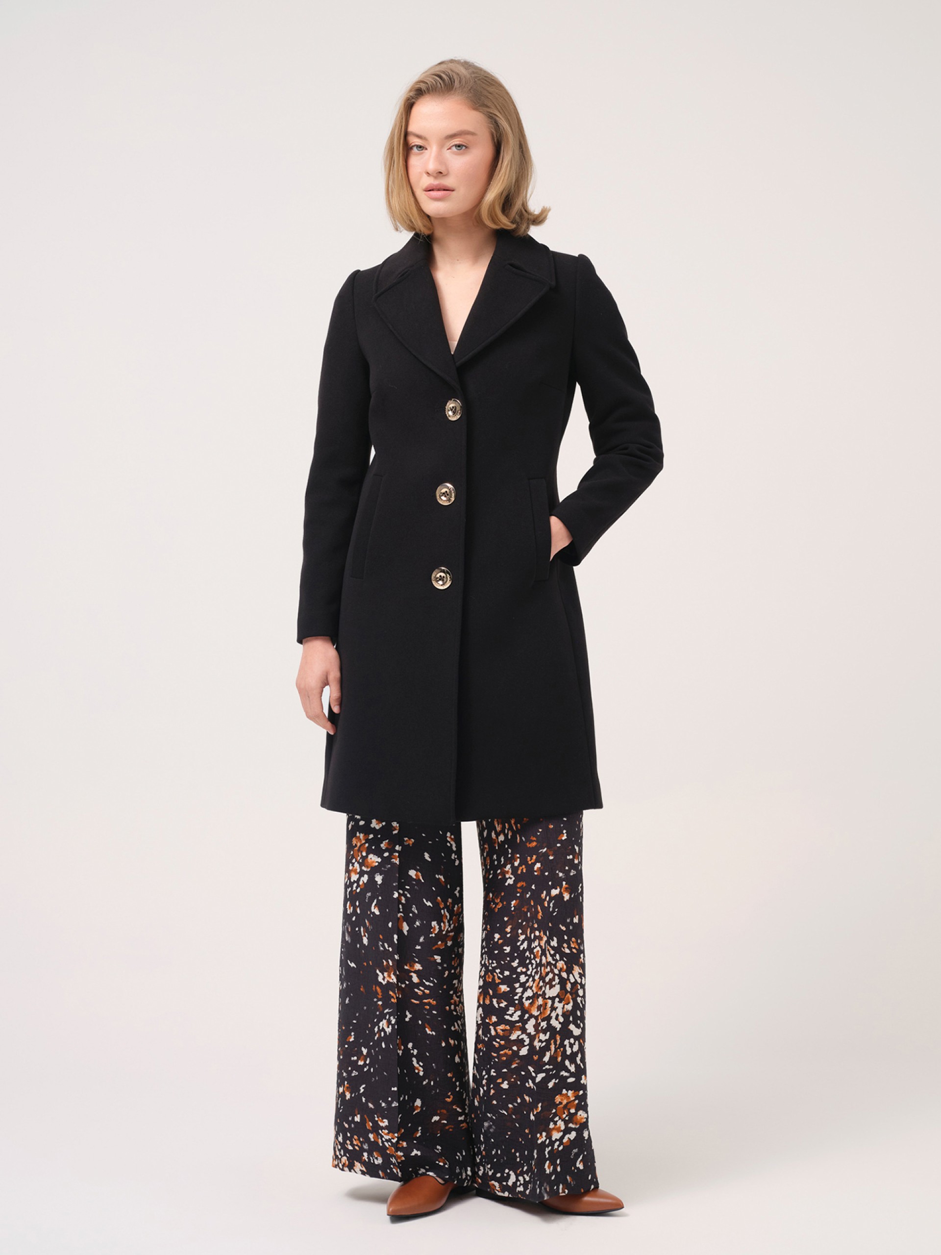 Fitted midi coat