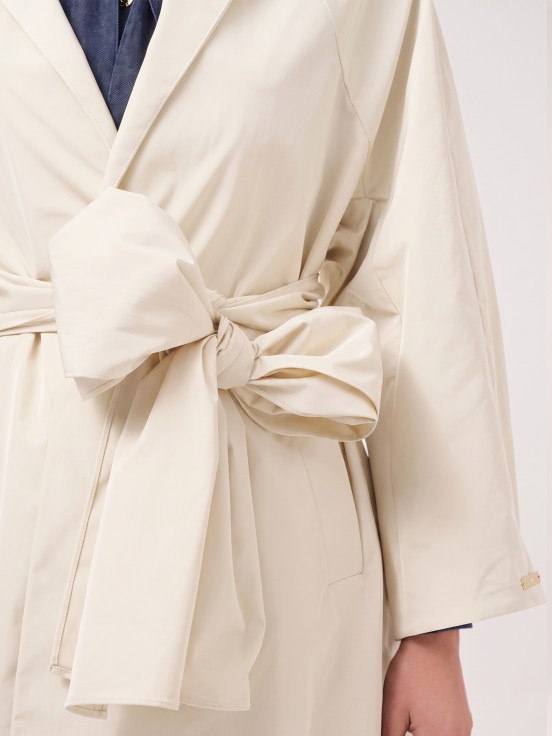 Hooded rain cape