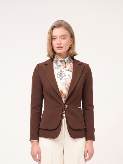 Plain blazer with flap