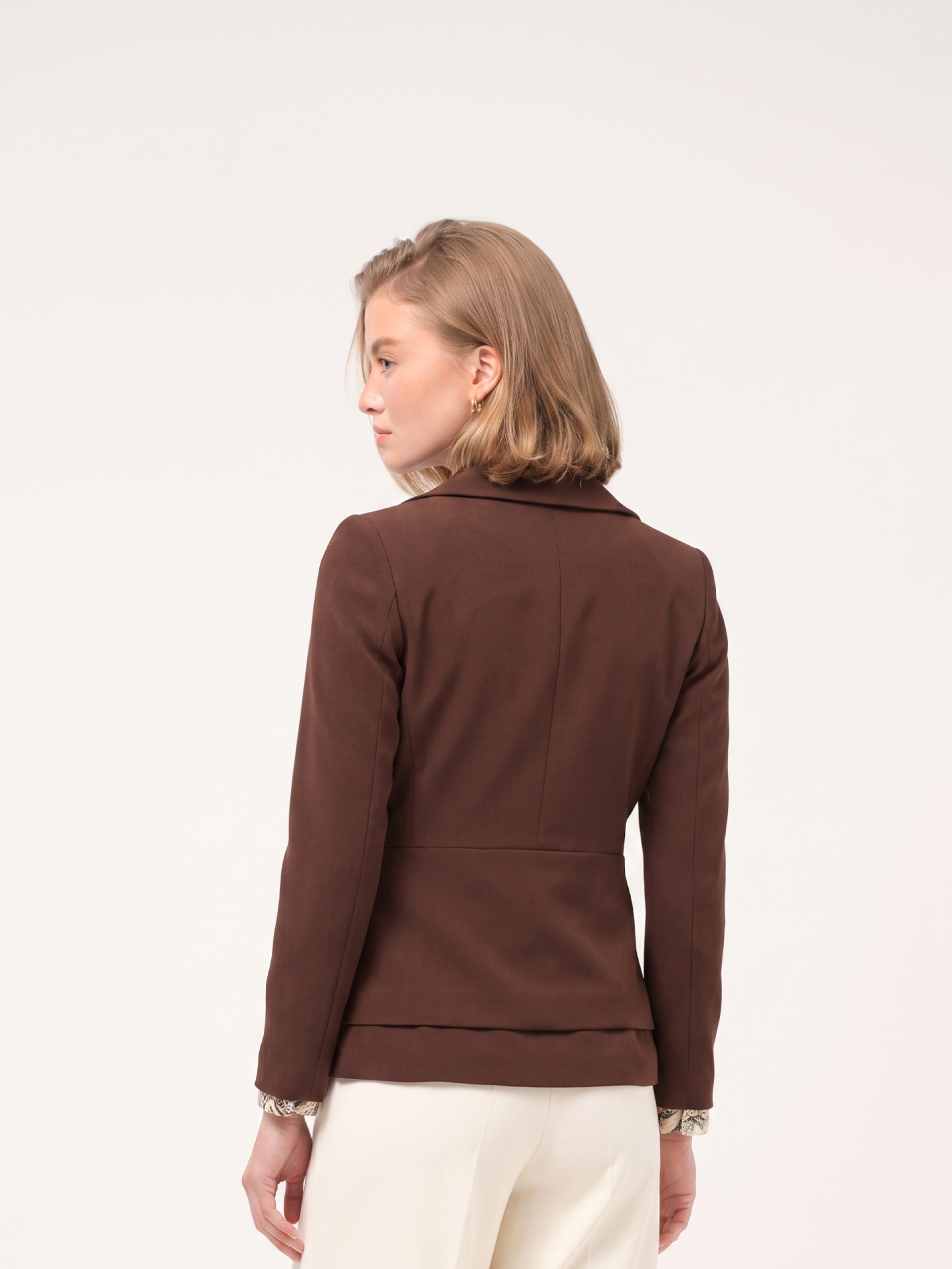 Plain blazer with flap