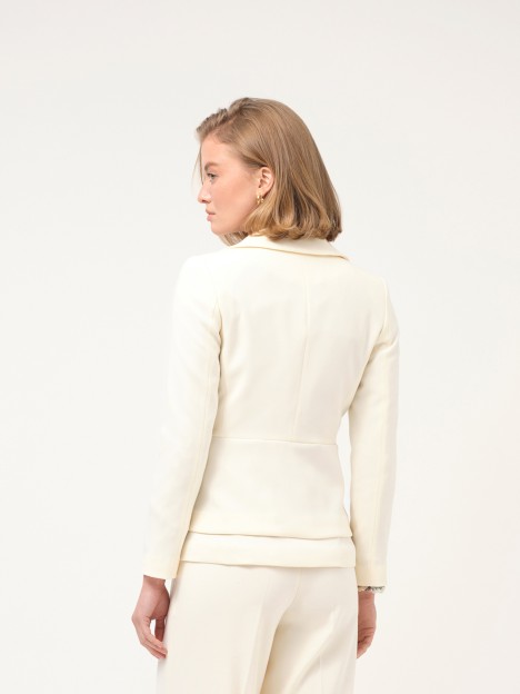 Blazer liso com aba