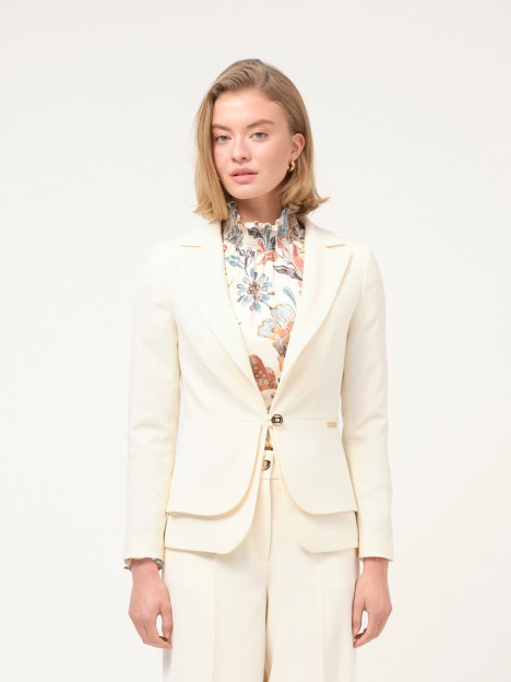 Blazer liso com aba
