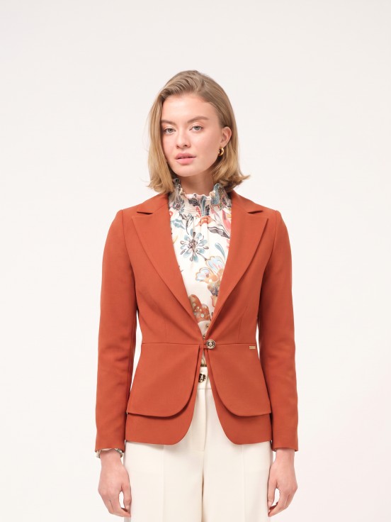 Blazer liso com aba