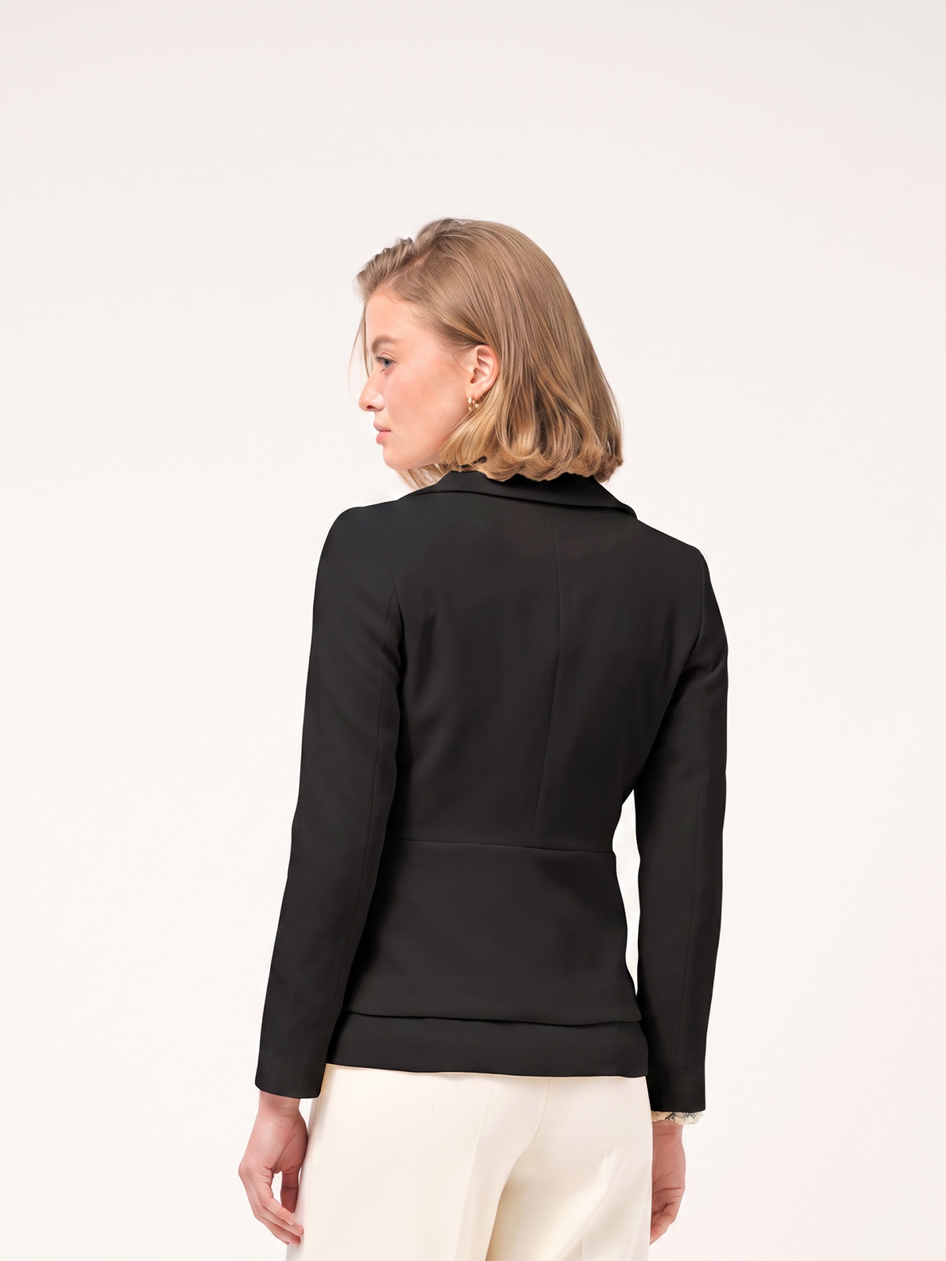 Plain blazer with flap