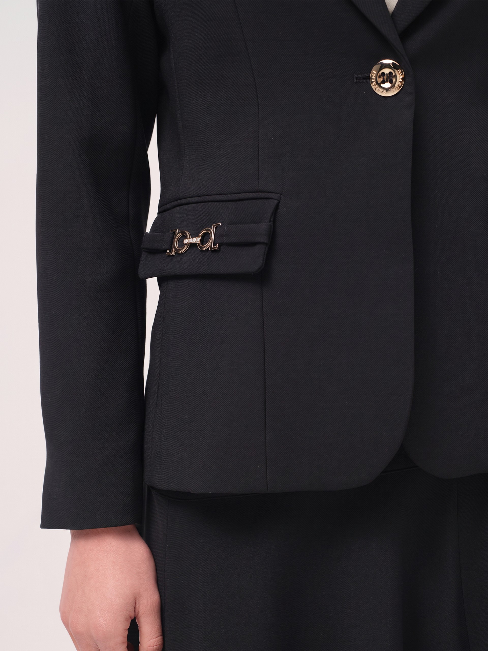 Blazer with pocket appliqués