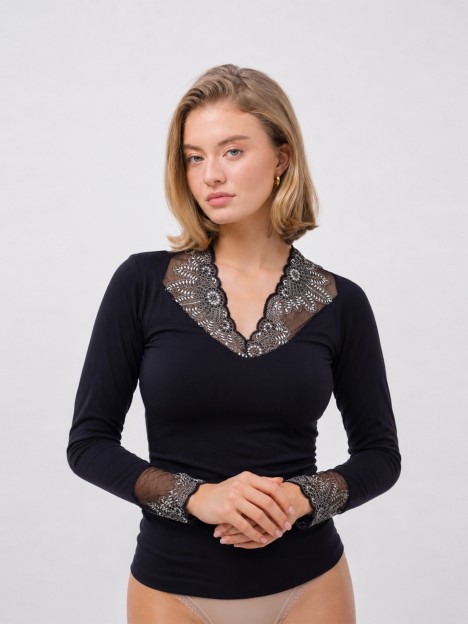 Camisola com renda bicolor