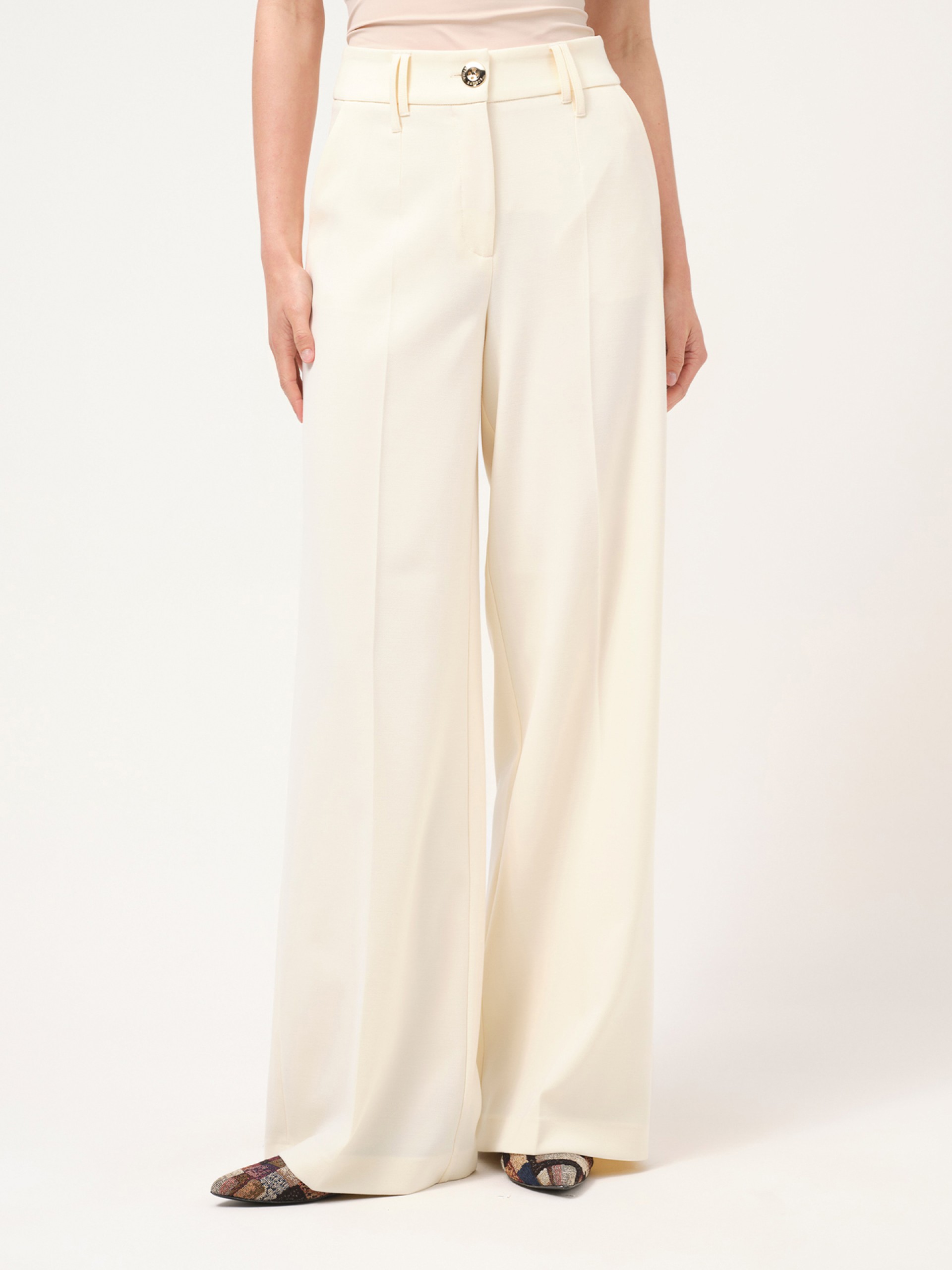 Wide-leg trousers